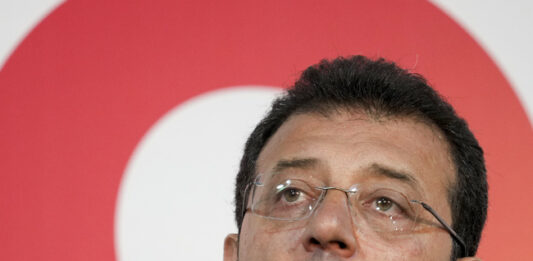 Кметът на Истанбул Екрем Имамоглу е задържан