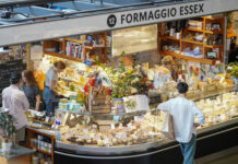 Френското синьо сирене „Рокфор“ празнува 100 години наименование за произход с надежда да съживи продажбите