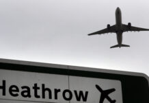 Летище „Хийтроу“ ще остане затворено през целия ден днес заради пожар в подстанция; вече са засегнати поне 1350 полета