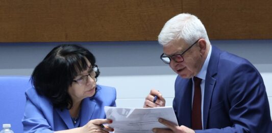 Максималният размер на новия държавен дълг, който може да бъде поет през годината, е 18,9 млрд. лв., реши парламентът