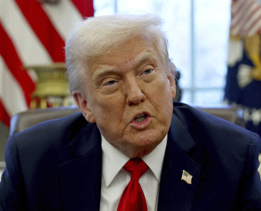 Доналд Тръмп каза, че разбира вицепрезидента си за думите му, че не иска да плаща за спасяването на Европа