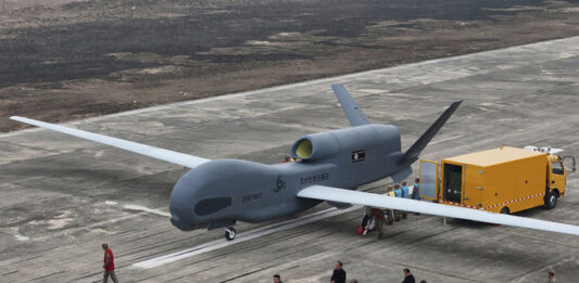 Ким Чен-ун инспектира нови дронове камикадзе