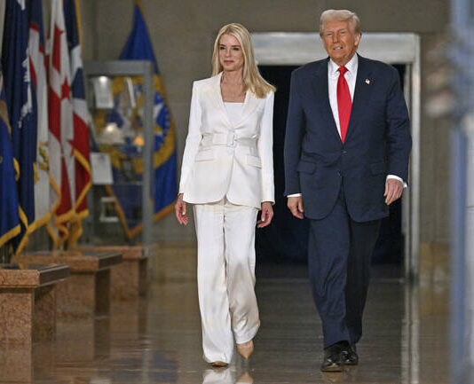 Тръмп подписа меморандум за санкции при обида на правосъдната система и съдилищата