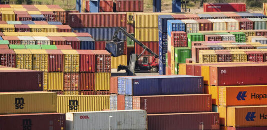 Министрите на търговията на ЕС се събират днес да решат как да отговорят на американските мита