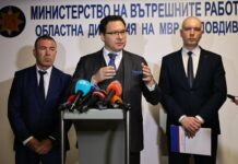 Министър Митов: Качеството на пътната настилка и дисциплината на пътя са най-важни