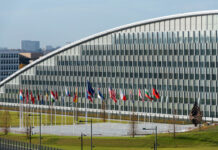 Министри на отбраната на страни от „коалицията на желаещите“ за Украйна ще проведат днес среща в централата на НАТО в Брюксел