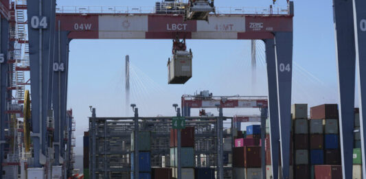 Електронните продукти ще бъдат обложени с отделни мита за внос в САЩ