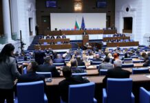 Парламентът ще гласува втория вот на недоверие днес в 14:30 часа