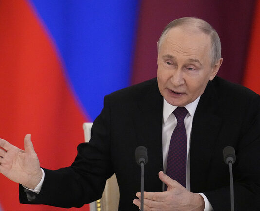 Владимир Путин обяви великденско примирие в Украйна