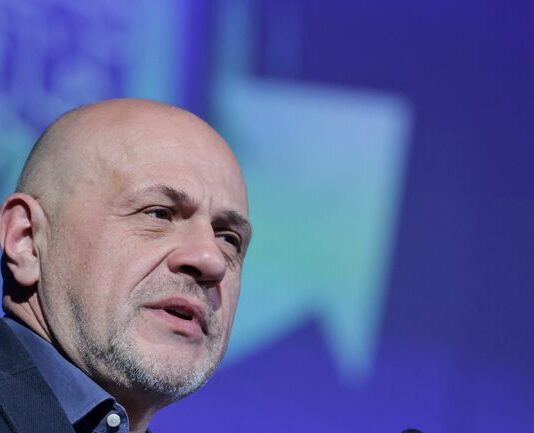 Дончев: Ако има реформа в пенсионния модел, е нужна широка дискусия