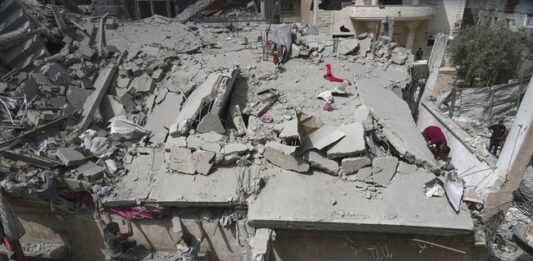 Гражданската отбрана на ивицата Газа съобщи за 44 загинали палестинци при израелски удари тази нощ