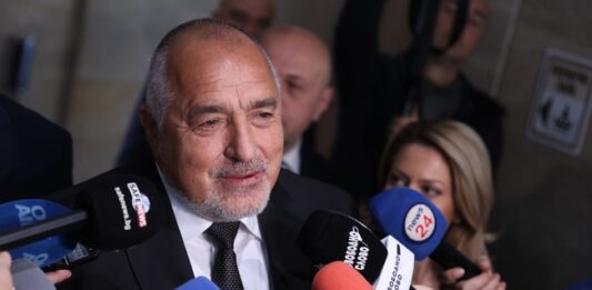 Лидерът на ГЕРБ Бойко Борисов поздрави българите за 24 май с химна „Върви народе, възродени“ във Фейсбук