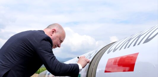 Премиерът Желязков: Вертикалният газов коридор ще гарантира енергийна сигурност и независимост в региона за десетилетия напред