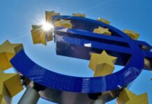 Очаква се ЕК да обяви, че България е готова за еврото от 1 януари