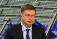 Валдис Домбровскис, еврокомисарят, отговарящ за еврото, идва у нас