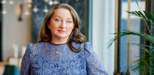 Деница Сачева: ПП-ДБ приличат на силиконови момичета, които се надуват, за да изглеждат красиви