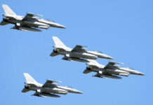 Полша вдигна по тревога самолети заради руски удари срещу Украйна