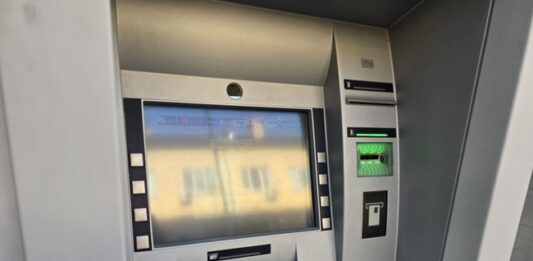 Масово се появяват банкомати с високи такси за теглене на пари по хърватското крайбрежие