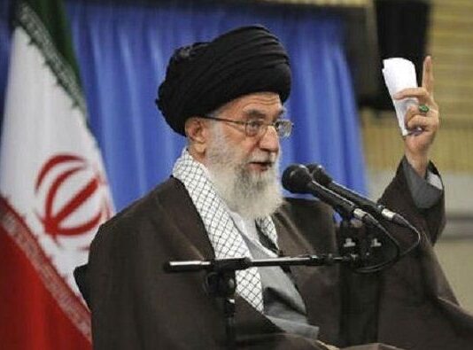 Къде е аятолахът? Али Хаменей се крие в бункер в Техеран