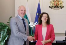 Премиерът Желязков: България остава силно ангажирана с Европейския стълб на социалните права