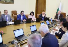 Премиерът Желязков: Благодаря на българските дипломати и службите за сигурност за внимателно планираните действия по евакуацията от Израел