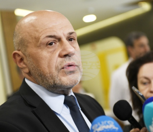 Томислав Дончев: Президентът се е самоопределил като ярка опозиция