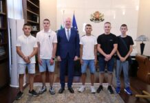 Премиерът Желязков за младежите, които помагат в гасенето на пожарите в Сунгурларе: Те са представители на всички, които в тези усилни времена показват човешкия добродетел