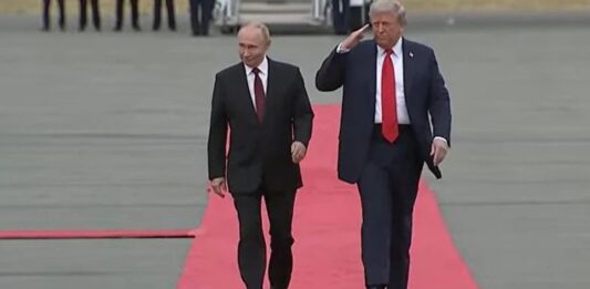 The Telegraph: Владимир Путин използва техники на КГБ и манипулира Доналд Тръмп