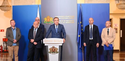 Министър Гуцанов: Покачването на линията на бедност със 126 лева ще повиши доходите на стотици хиляди хора