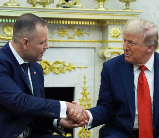 Тръмп е готов да разположи още военнослужещи от САЩ в Полша