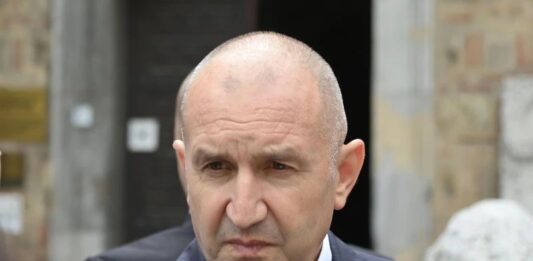 Радев отива в Плевен заради безводието, среща се с кмета и с областния управител