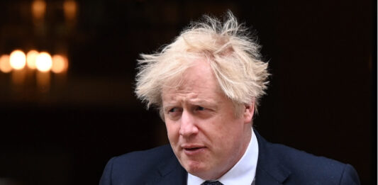 „Гардиън“ разкрива данни за неетично облагодетелстване на Борис Джонсън