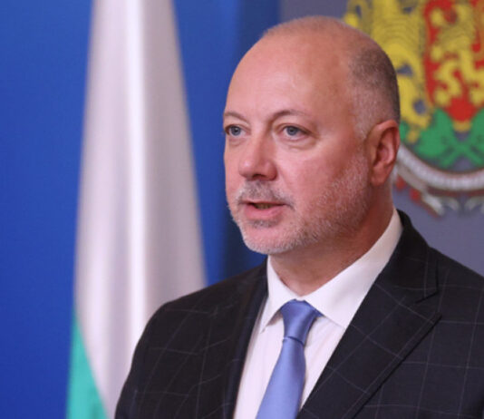 Премиерът Желязков ще открие обновени детска градина и училище в община Симитли