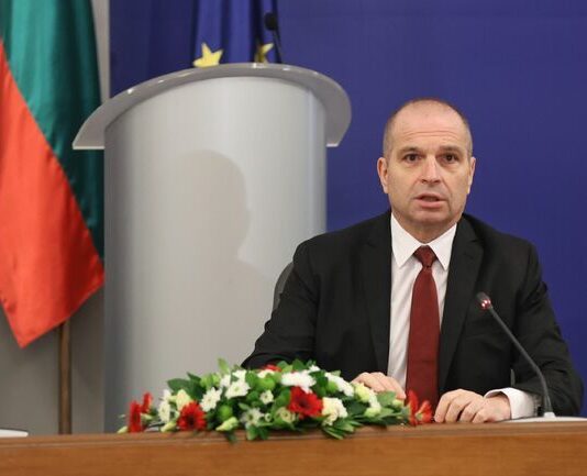 Караджов: Държавата ще може да затваря атракциони, ако бъде установена опасност