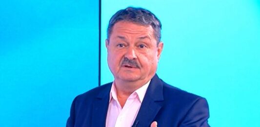 Проф. Рачев: Учителите да предвидят един мокър вариант за първия учебен ден в понеделник