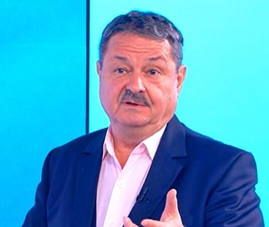 Проф. Рачев: Учителите да предвидят един мокър вариант за първия учебен ден в понеделник