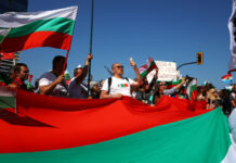 От „Възраждане“ организират антиправителствени протести в София и Варна