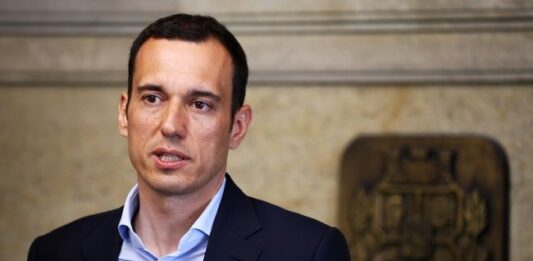 Терзиев се оплаква: Столицата получила само 98 554 лв. от държавата по 156 проекта за 2025 г.