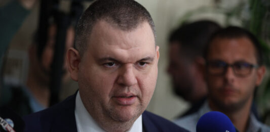 Пеевски: Радев използва президентството, за да гради собствена партия