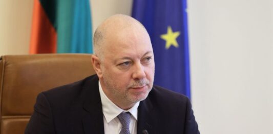 Без преформатиране! Желязков свиква ден по-рано Министерския съвет