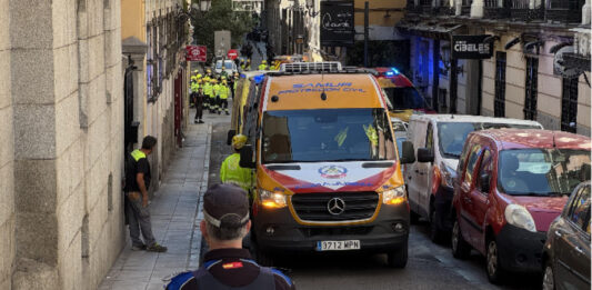 Най-малко две са жертвите на рухналата сграда в Мадрид