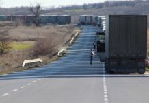 Приключва ремонтът на пътя към граничния пункт Лесово