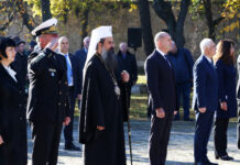 Патриархът отслужи заупокойна панихида за Задушница
