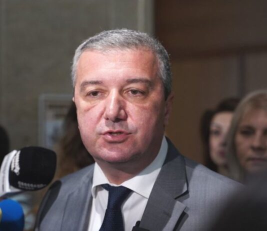 Драгомир Стойнев: Започваме разговори за връщане към прогресивен данък