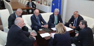 Синдикалните лидери в централата на ГЕРБ заради бюджета