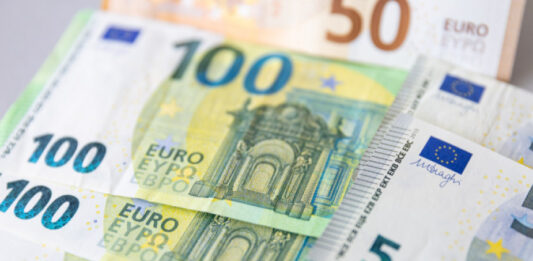 Приближен на Зеленски беше обвинен в корупция