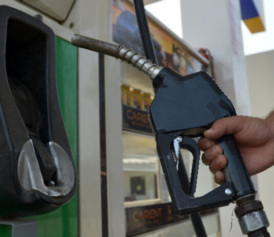 Румънски министър иска държавата да поеме контрола над филиала на Лукойл