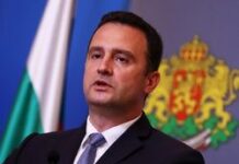 Жечо Станков: Имаме запаси от бензин за 6 месеца, от дизел – за 4, от самолетно гориво – за 2 месеца