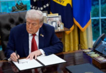 Тръмп подписа законопроекта за възобновяване на работата на правителството на САЩ