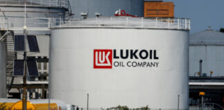 Exxon и Abu Dhabi National Oil също се интересуват от международните активи на „Лукойл“